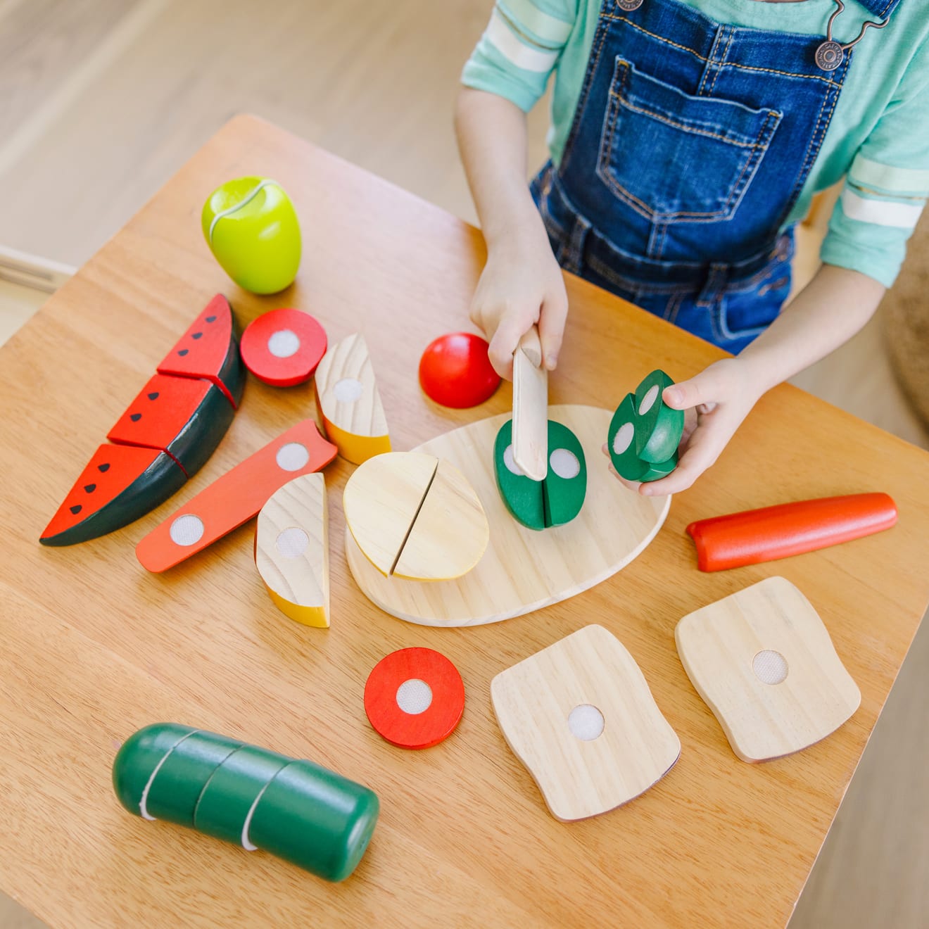 Melissa & Doug Cutting Food - Wooden Play Food - Image 5